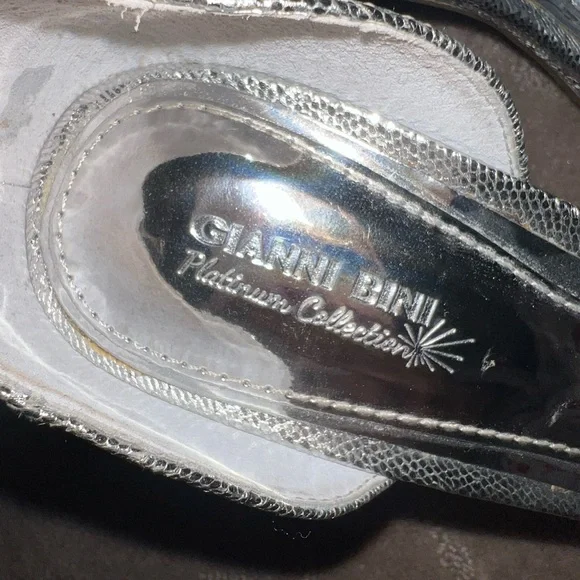Gianni Bini Silver Heels size 7 - Picture 6 of 7